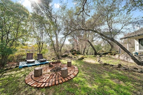 Terraza o patio. 6 Rooms & 4 Baths - 2.5 Acre Folsom Lake Resort
