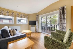 Room - Pine Lake Resort (LANCASHIRE)