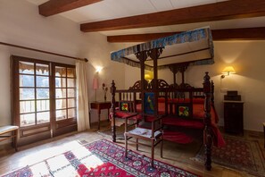 4 Schlafzimmer, Zimmersafe, Bügeleisen/Bügelbrett, Reisekinderbett