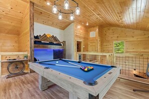 Spielezimmer