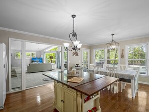 Interior - Sheltered Cove: 4 BR, 3 BA House in Jasper, Sleeps 12 (Jasper)