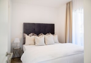 2 chambres, fer et planche à repasser, Wi-Fi gratuit, draps fournis