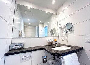 Bathroom - Gasthaus zur Waldegg, BW Signature Collection (Horw)