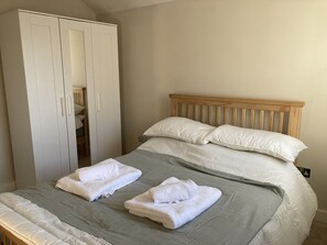 2 bedrooms, WiFi, bed sheets - In the heart of the New Forest (Fordingbridge)