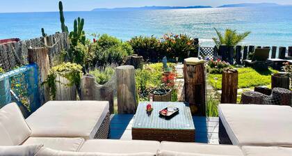 Oceanfront-2730 sqft w/SPA, HugeDeck+Garden+VIEWS