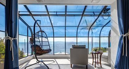 Oceanfront-2730 sqft w/SPA, HugeDeck+Garden+VIEWS