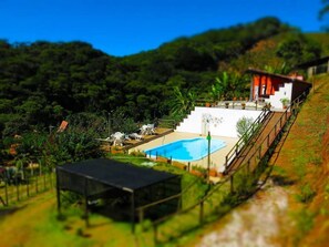 Outdoor pool - pousada Vila Mathilde (Alfredo Chaves)