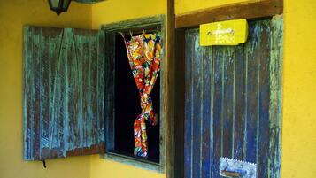Quarto casal clássico, 1 cama de casal | Frigobar, Wi-Fi de cortesia, roupa de cama