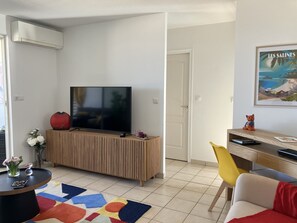 TV, books