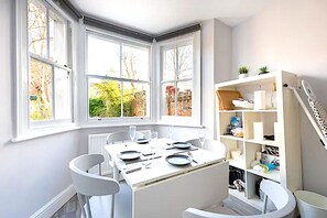 Shared kitchen - East London Short Let's  (London)