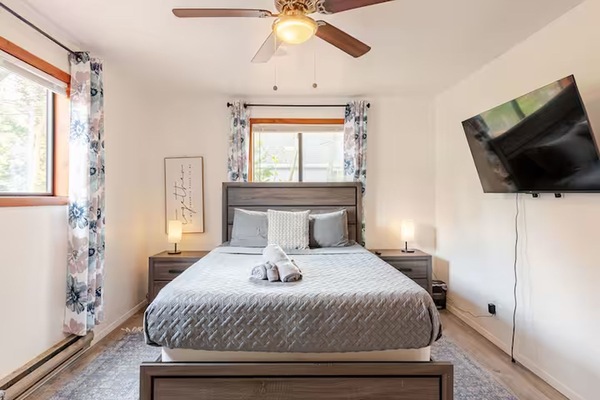 3 slaapkamers, een strijkplank/strijkijzer, reisbedje, gratis wifi