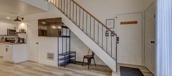 Cozy Mountain Getaway - 2 Bedroom + Loft 