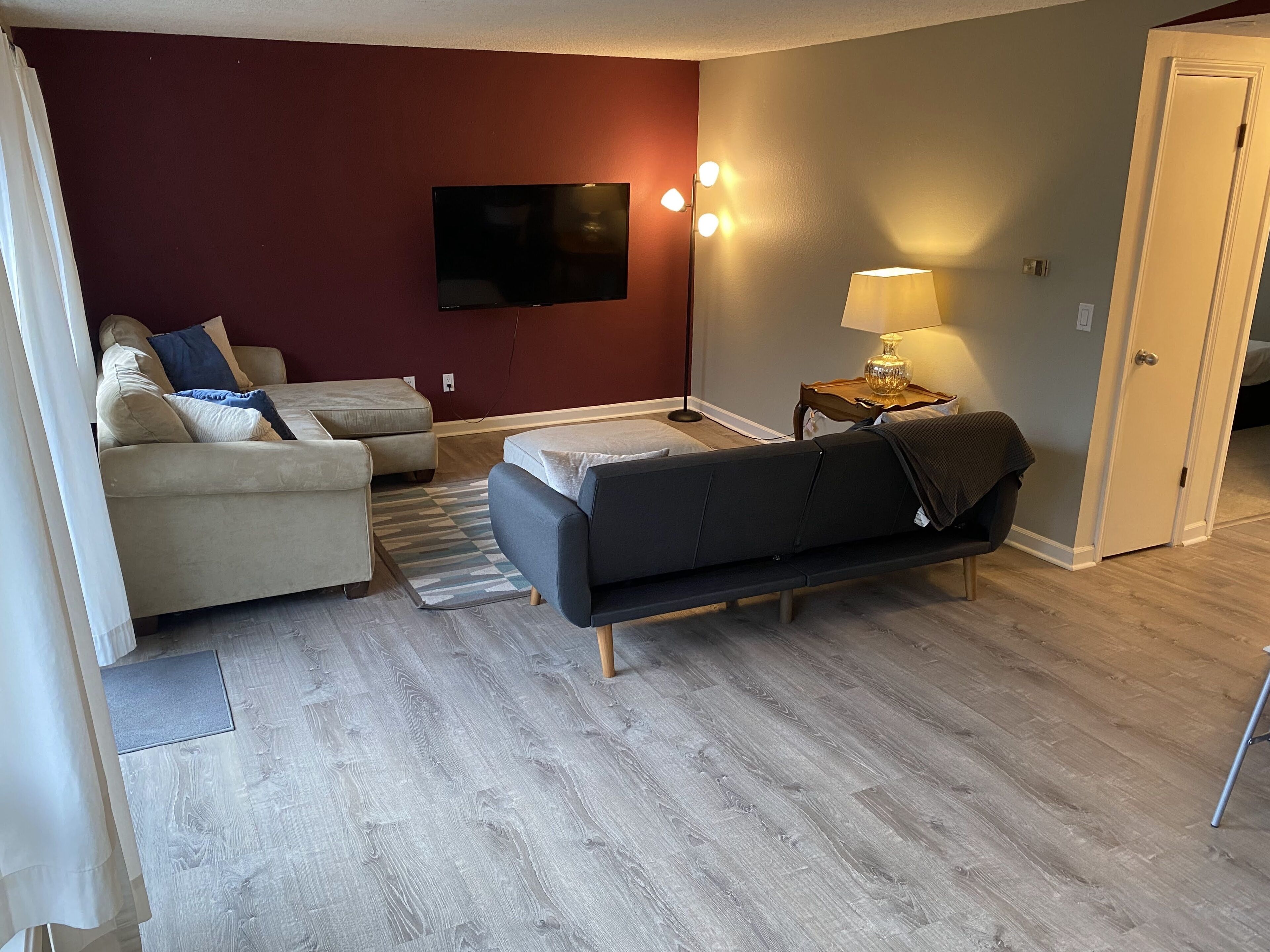 Lovely and Spacious 2 Bedroom 1 Bathroom in Seattle