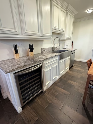 Luxury Studio Suite | Private kitchen