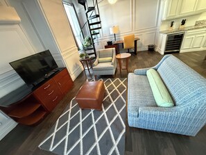 Luxury Studio Suite | Living area | 48-inch Smart TV with cable channels, TV - The Gadsden Hotel  (Douglas)