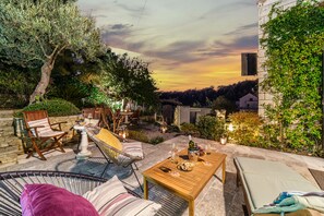 Terrace/patio - Family villa with spacious yard, Mediterranean garden and pool (Milna)