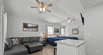 "Magnolia" Cottage Reidsville Georgia