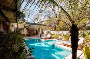 Piscine extérieure