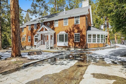 Ideal Spacious Mountain Home