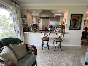 Interior - Cozy 2 Bedroom in Rancho Palos Verdes (Rancho Palos Verdes)