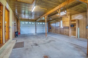 Interior - InTown Lake House - downtown Rangeley home on the Lake (Rangeley)