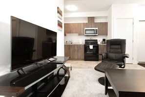 Mikrobølgeovn, ovn, kogeplade, kaffe-/temaskine