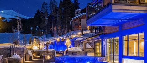 Indoor pool, outdoor pool