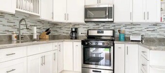 Escape to Ocho Rios in this bright & airy coastal home. Central to attractions.