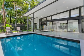 A heated pool - Villa Tiino @ Clifton Beach (Clifton Beach)