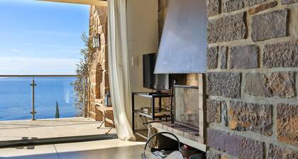Dream holiday home with breathtaking sea view and ideal location