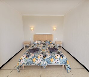 4 bedrooms, free WiFi, bed sheets