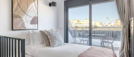 2 makuuhuonetta, silitysrauta/-lauta, Wi-Fi, vuodevaatteet