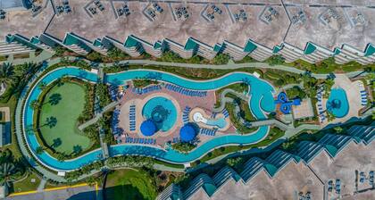 Phoenix on the Bay by Brett Robinson Vacations