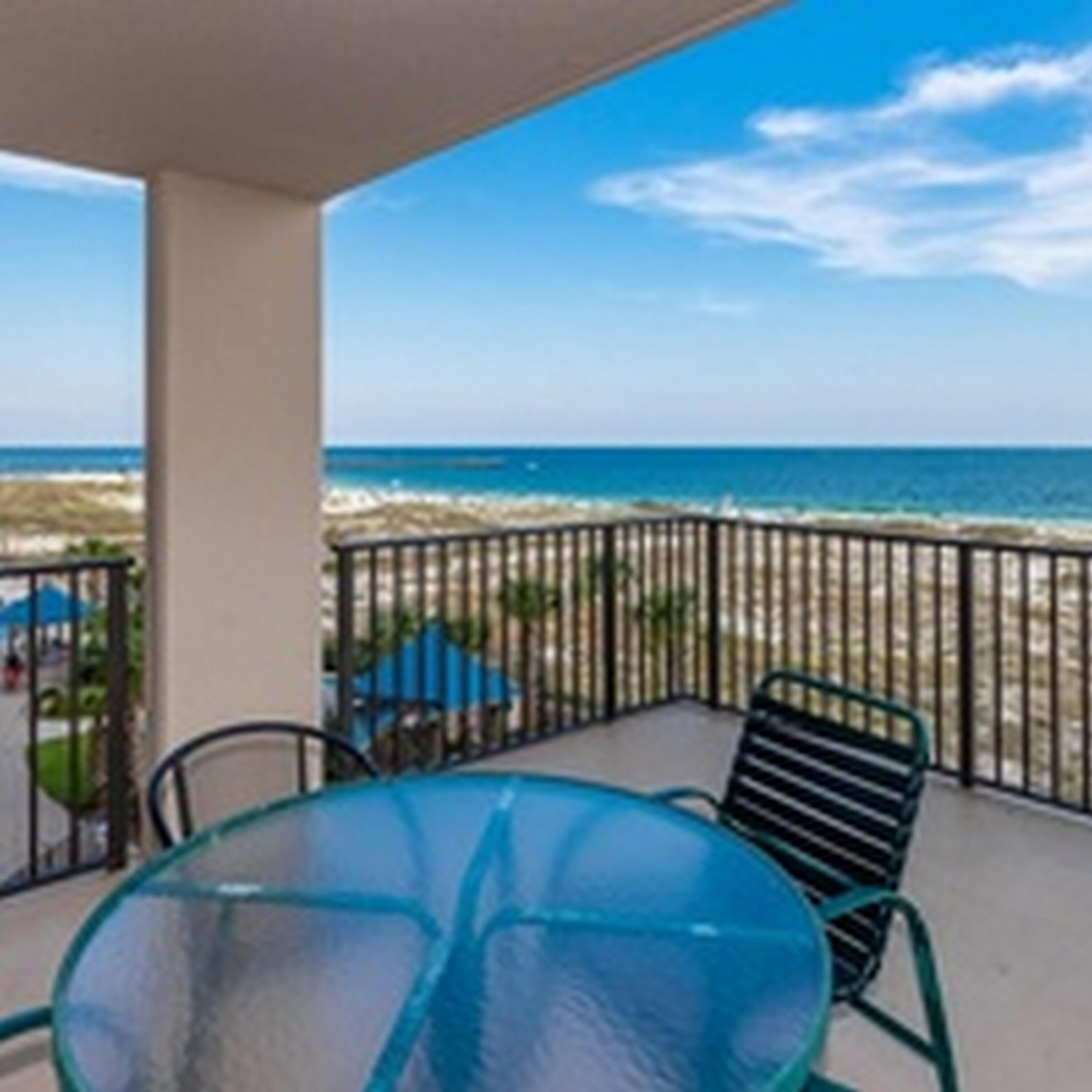 Condo, 2 Bedrooms | Property grounds