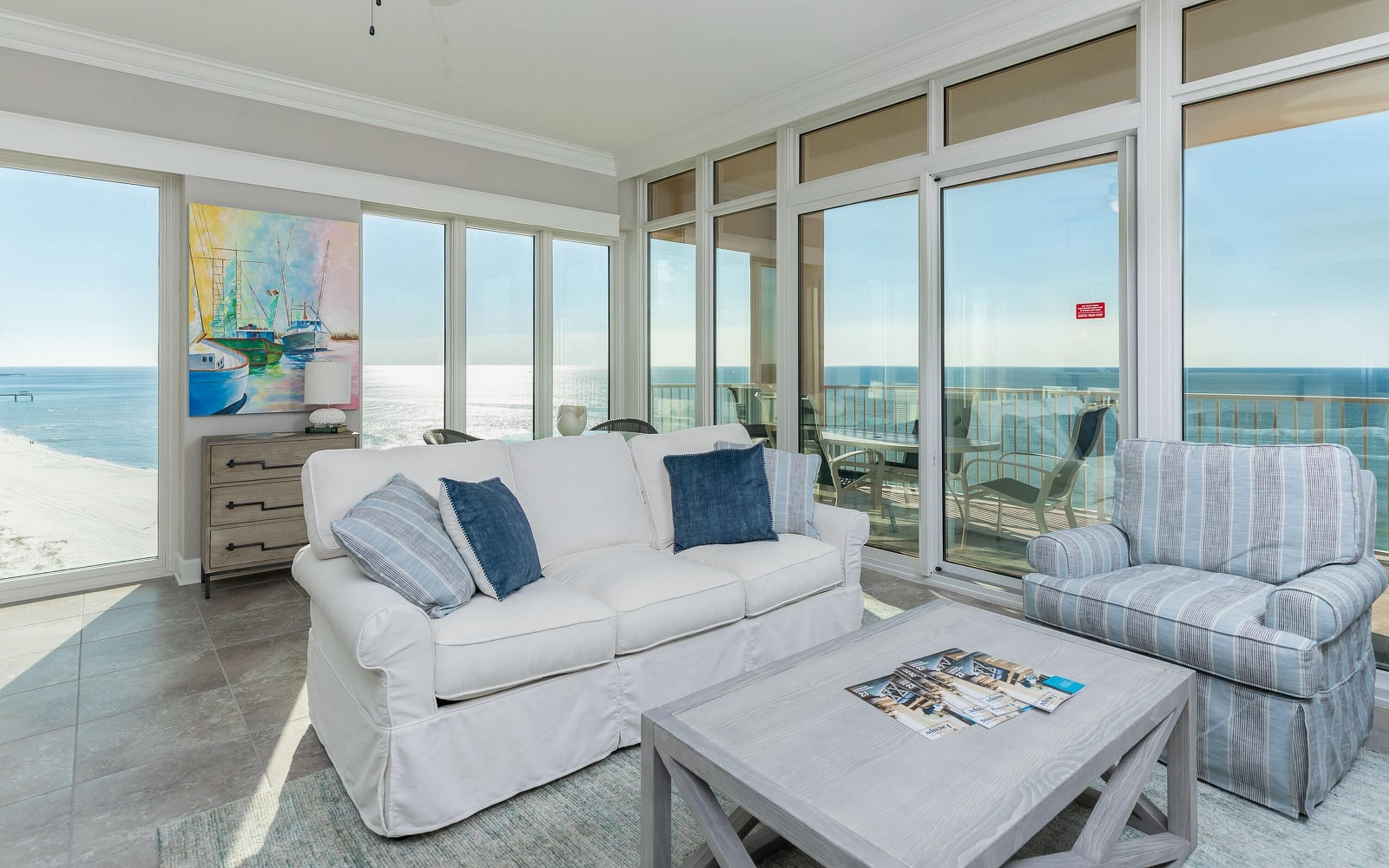 Condo, 4 quartos | Área de estar