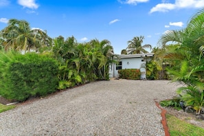 Property grounds - Singer Island pool home (West Palm Beach)