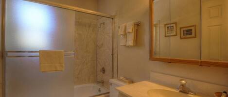 Condo, 2 Bedrooms | Bathroom | Towels