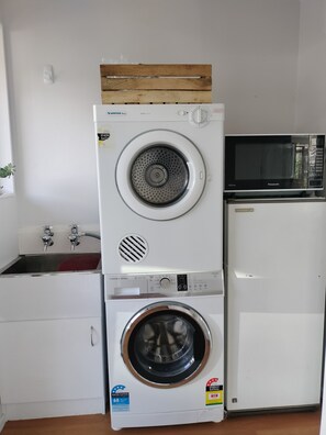 Interior - Terrific in Tahuna (Nelson)