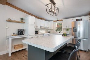 Fridge, microwave, oven, stovetop - Rhinelander Home on Wisconsin River- Dog Friendly and family Friendly! (Rhinelander)