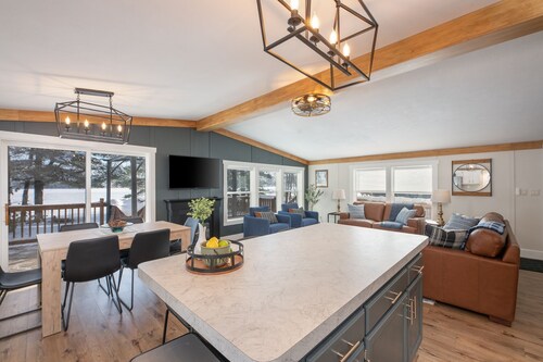 Rhinelander Home on Wisconsin River- Dog Friendly and family Friendly!