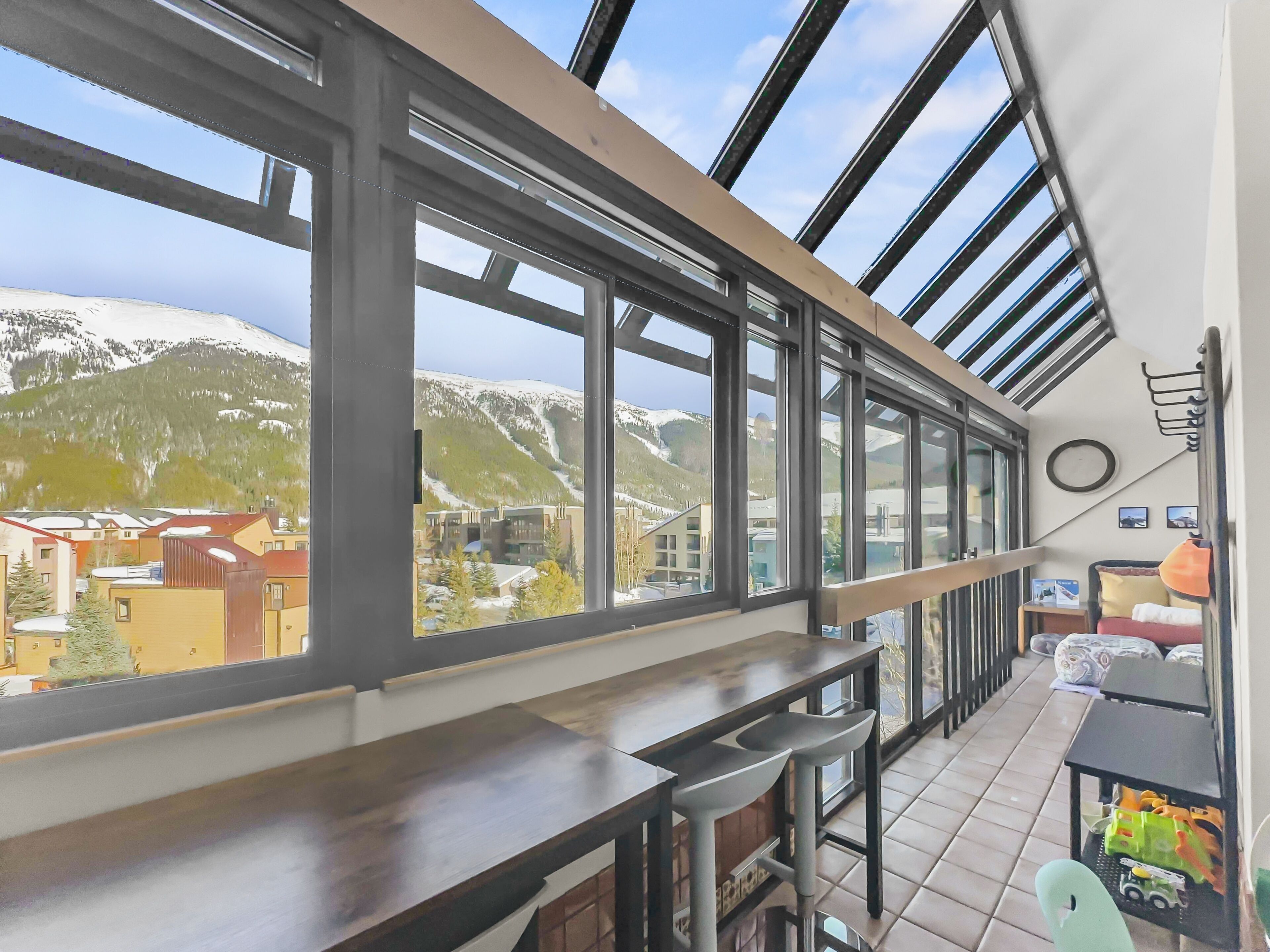 Condo, 3 Bedrooms | View from property