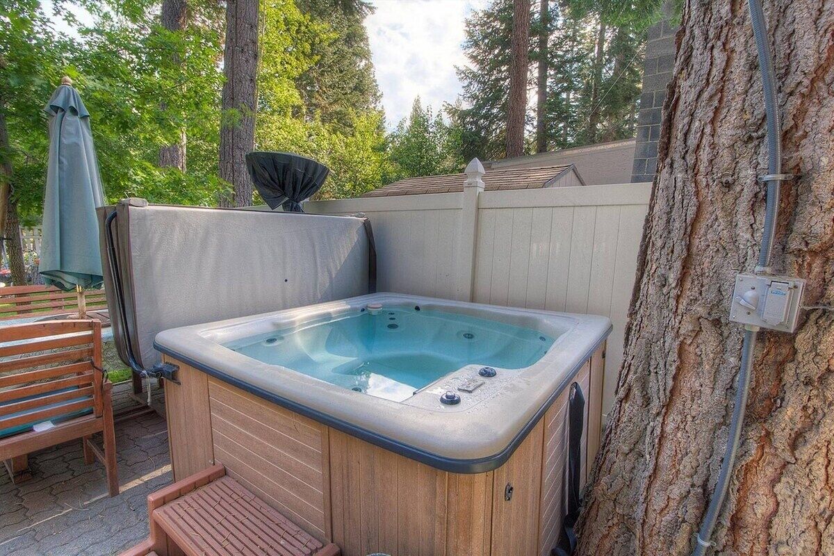 Ferienhaus, 4 Schlafzimmer | Außen-Whirlpool