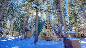 House, 3 Bedrooms | Exterior