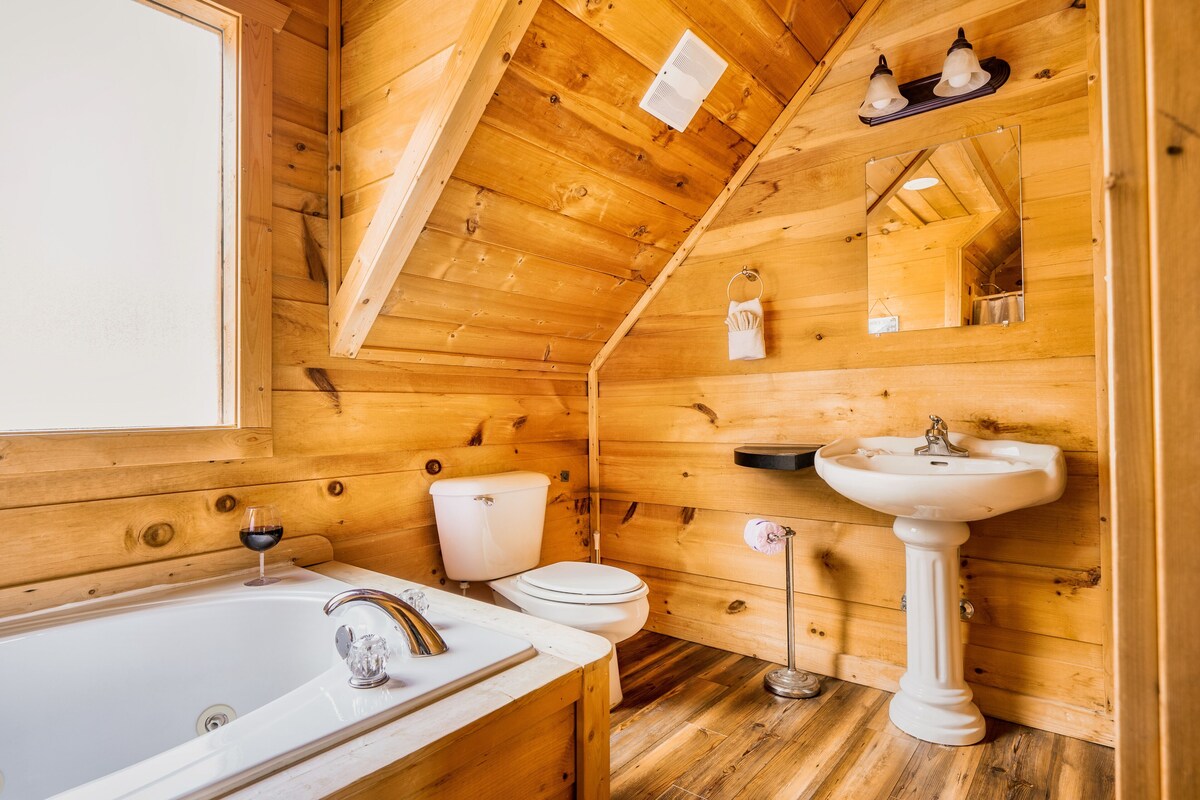 Photo 106 of The Alpine Chalet-Location, Views, Theatre Room, Hot tub, Game Room!