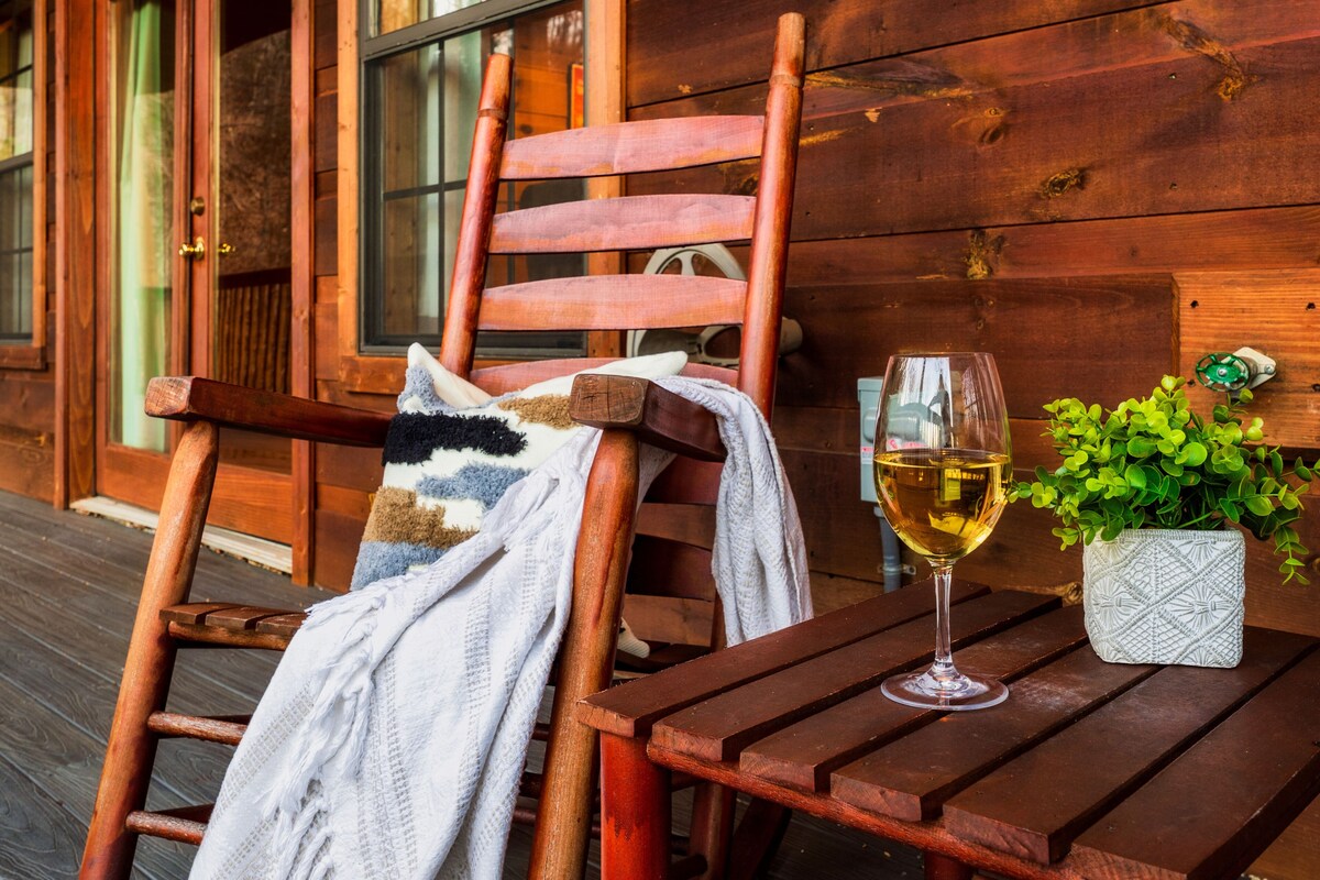 Photo 111 of The Alpine Chalet-Location, Views, Theatre Room, Hot tub, Game Room!