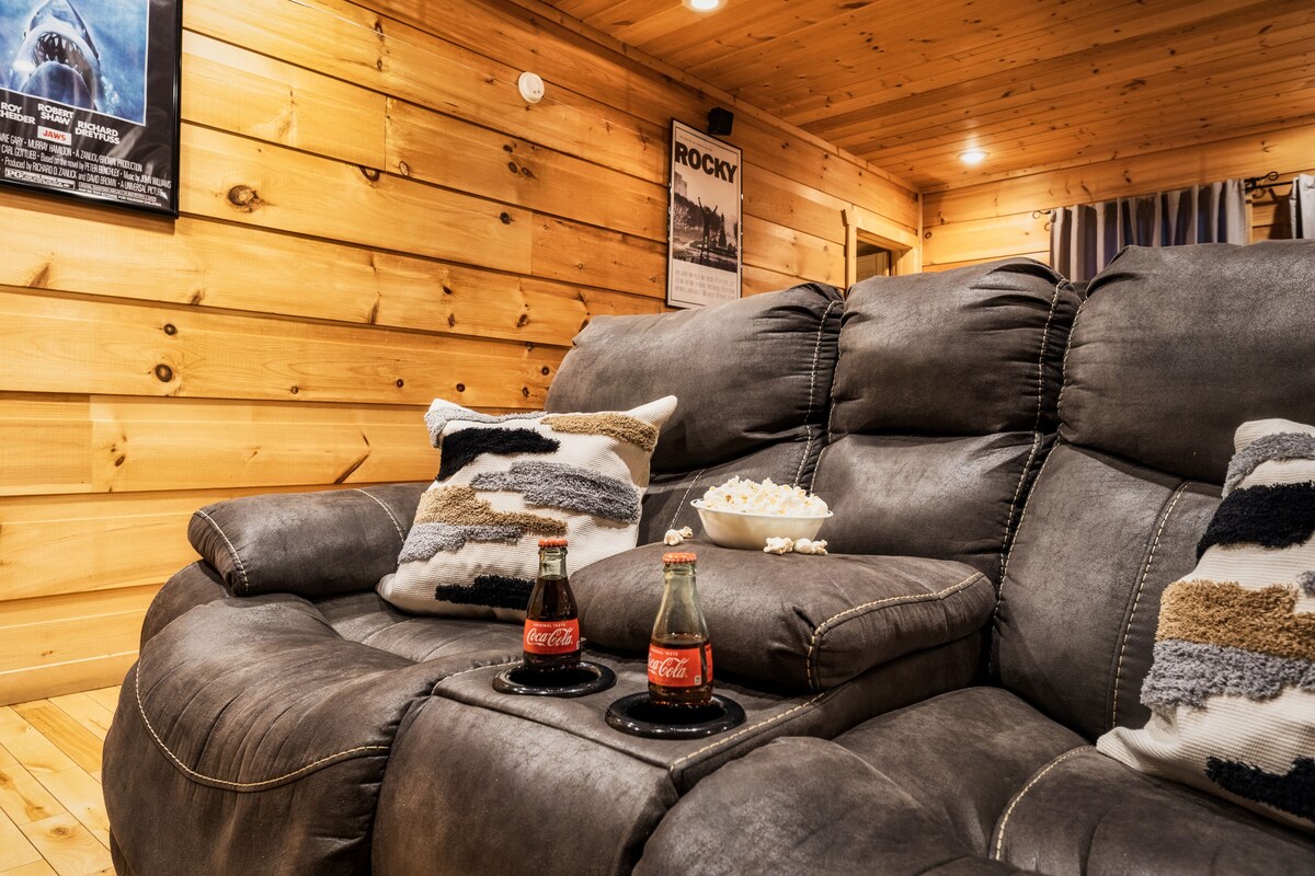 Photo 88 of The Alpine Chalet-Location, Views, Theatre Room, Hot tub, Game Room!