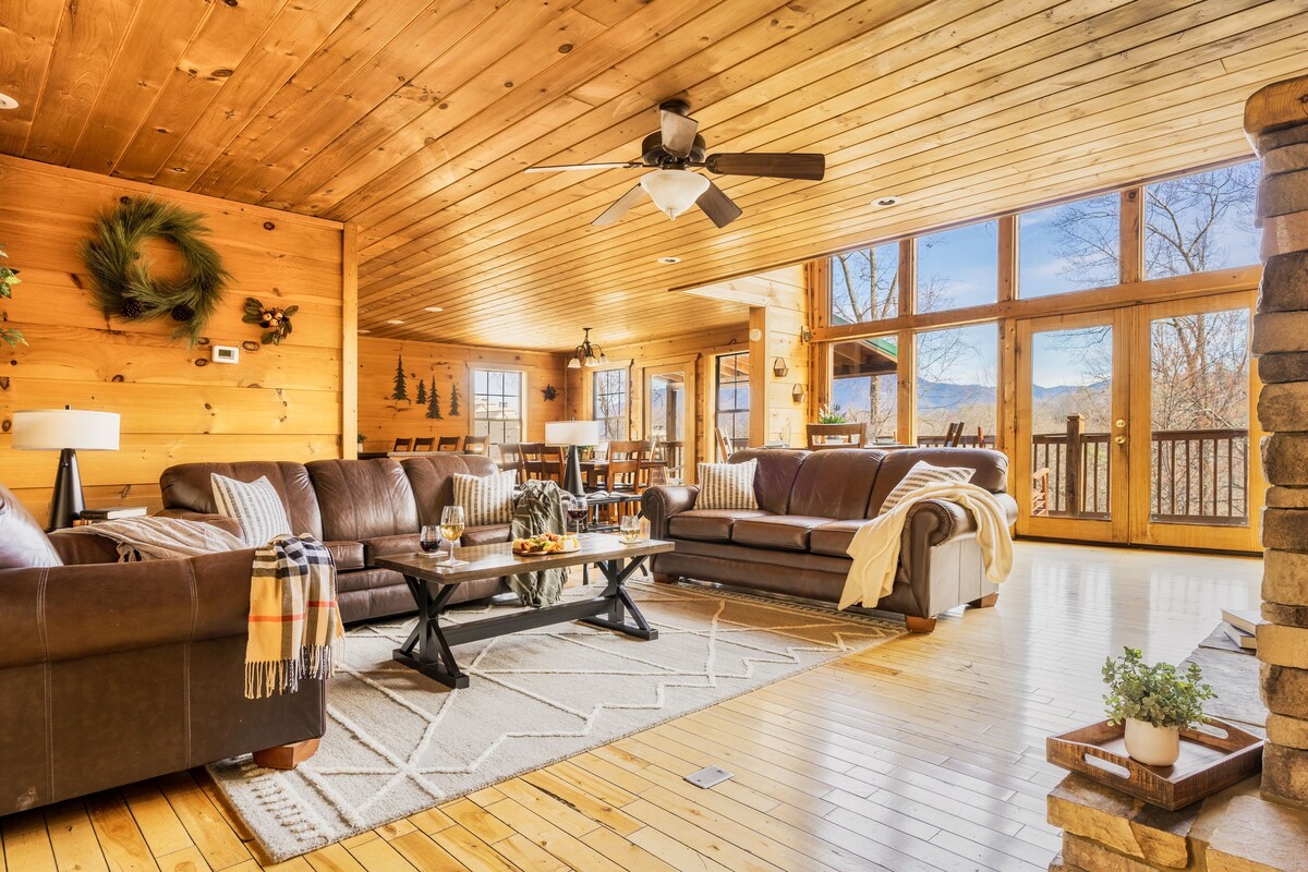 Photo 61 of The Alpine Chalet-Location, Views, Theatre Room, Hot tub, Game Room!