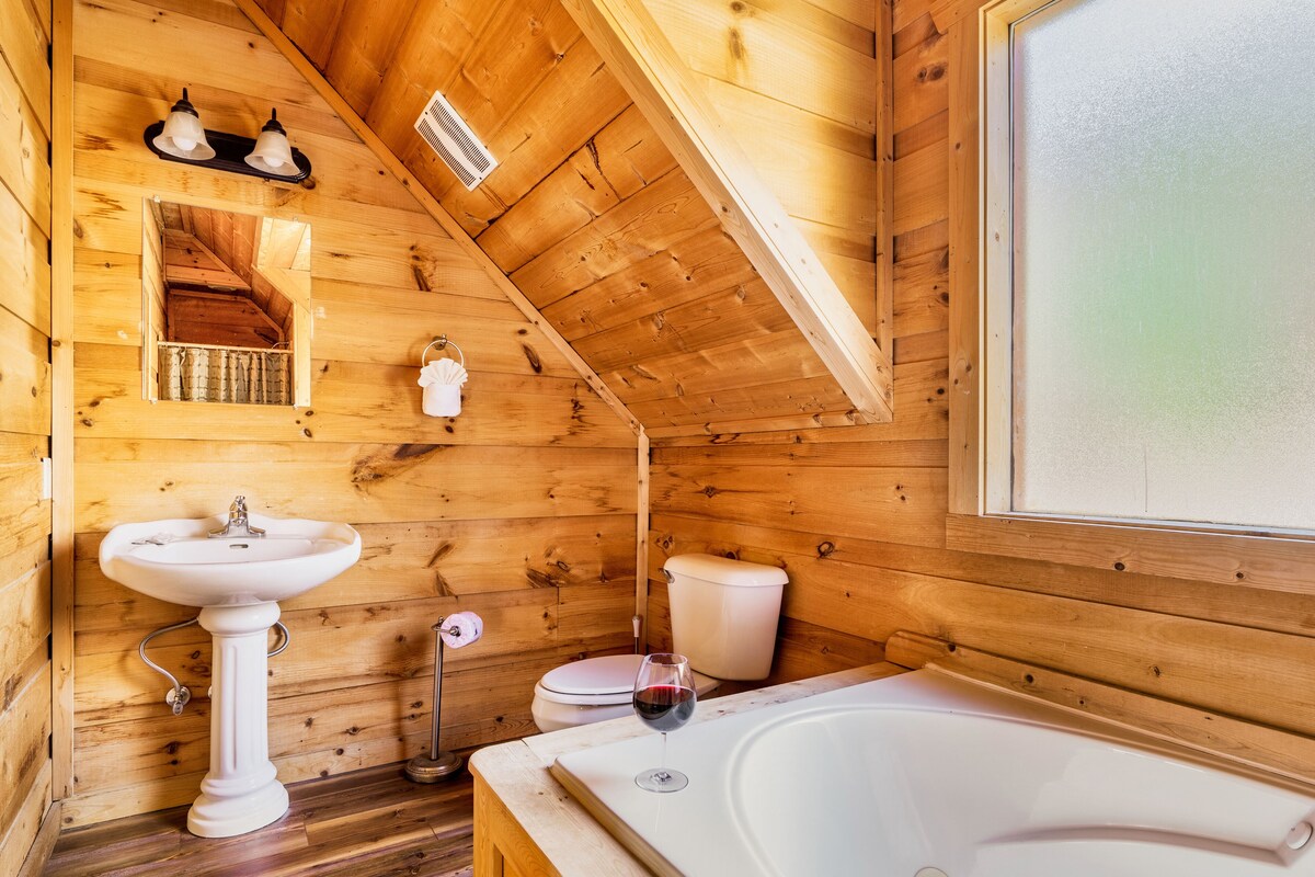 Photo 97 of The Alpine Chalet-Location, Views, Theatre Room, Hot tub, Game Room!
