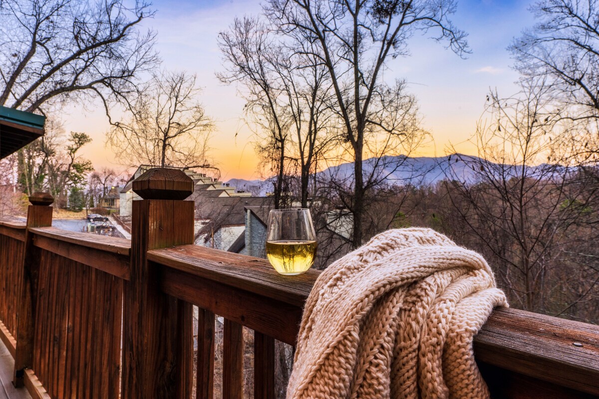 Photo 64 of The Alpine Chalet-Location, Views, Theatre Room, Hot tub, Game Room!