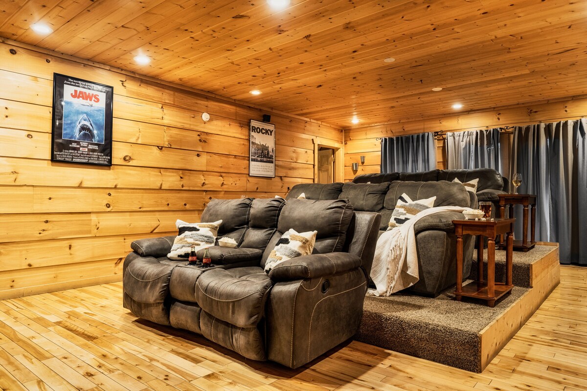 Photo 89 of The Alpine Chalet-Location, Views, Theatre Room, Hot tub, Game Room!